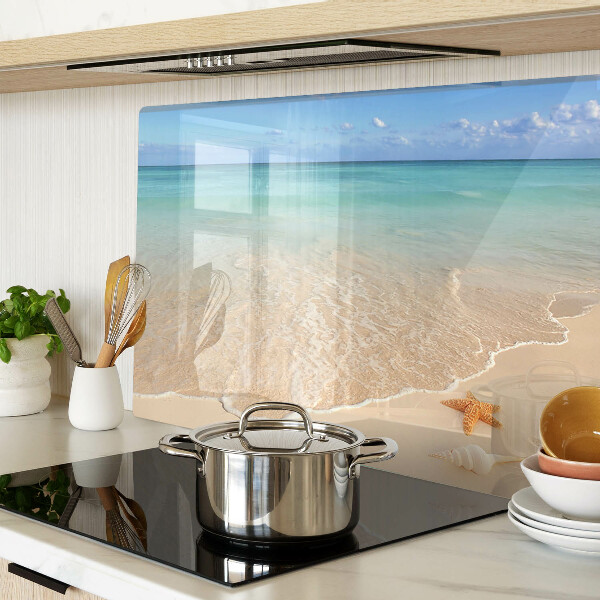 Schneidebrett mit Strandmotiv mit Muscheln und Wellen