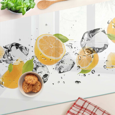 Schneidebrett mit Motiv von Zitronen und Eis