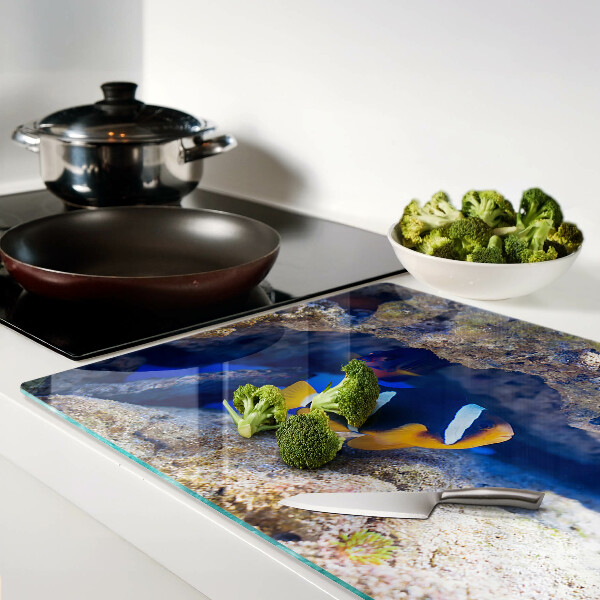 Glas schneidebrett Fische in einem Korallenriff