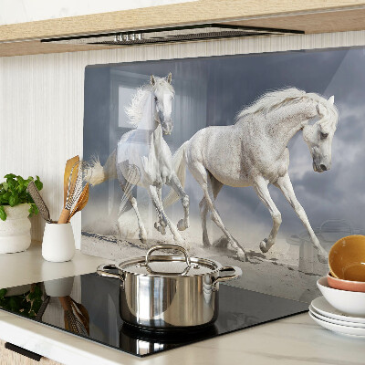 Schneidebrett Glas mit Motiv weißer Pferde in Bewegung