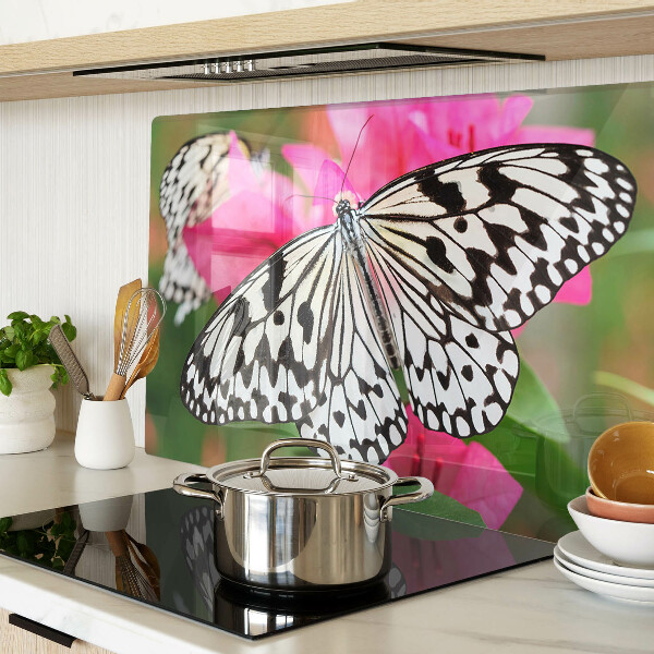 Glas-Schneidebrett mit Schmetterling auf Blumenmotiv