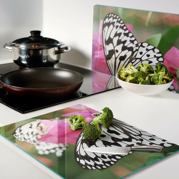 Glas-Schneidebrett mit Schmetterling auf Blumenmotiv