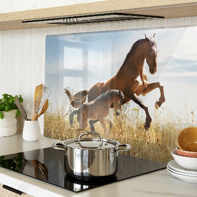 Schneidebrett Glas mit einem Motiv von Pferden auf einer sonnigen Wiese