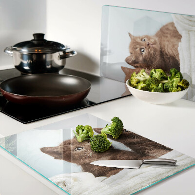 Schneidebrett mit Motiv von drei braunen Katzen