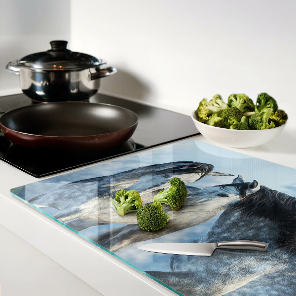 Schneidebrett Glas mit Motiv von Pferden in einer Winterlandschaft