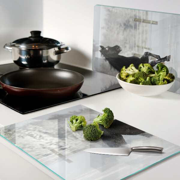 Schneidebrett glas Ein Pferd in einer Winterlandschaft