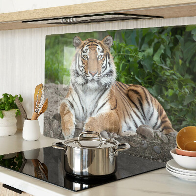 Glas-Schneidebrett mit Motiv eines Tigers in seinem natürlichen Lebensraum