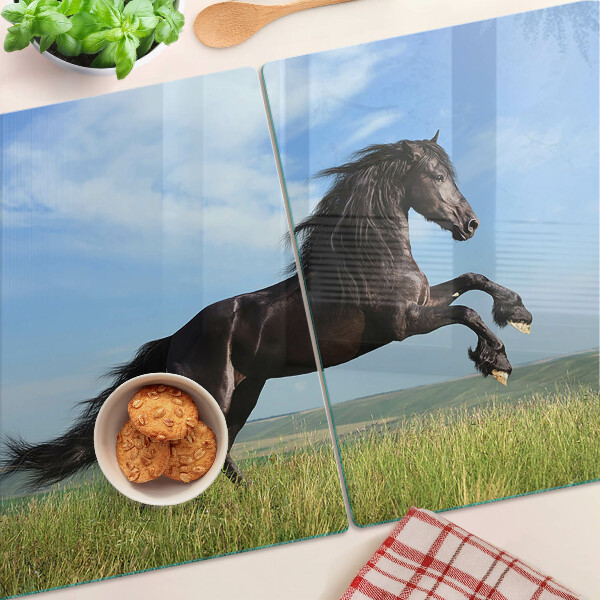 Glas schneidebrett Schwarzes Pferd auf der Wiese