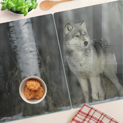 Glas schneidebrett Ein Wolf in einer Waldumgebung