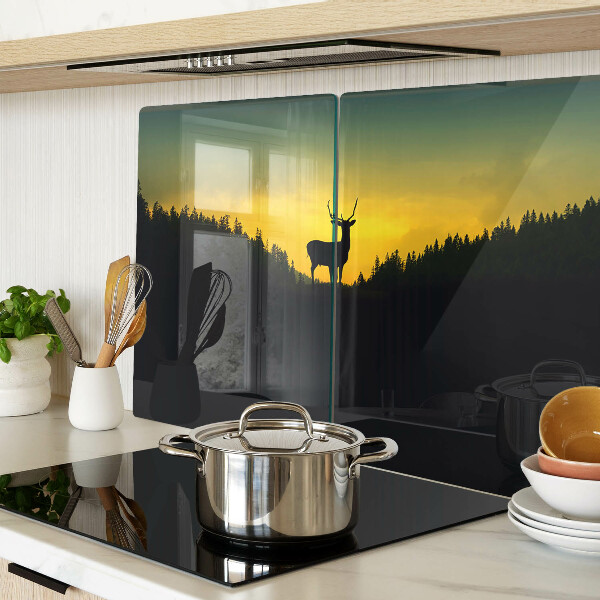 Schneidebrett Hirsche vor der untergehenden Sonne