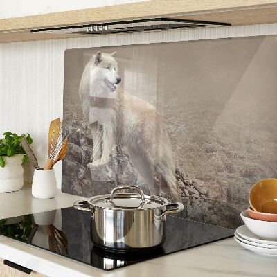 Schneidebrett mit Motiv eines Wolfes auf einem felsigen Berg