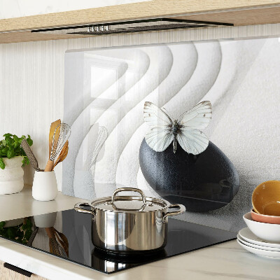 Schneidebrett Glas mit Schmetterlingsmotiv auf Steinhintergrund