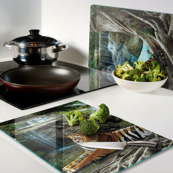 Schneidebrett Tiger in seinem natürlichen Lebensraum