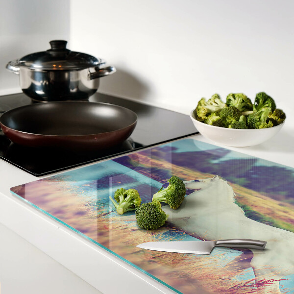 Glas-Schneidebrett mit Motiv eines weißen Pferdes am Wasser