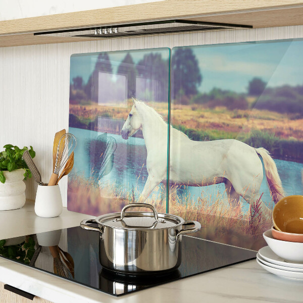 Glas schneidebrett Weißes Pferd am Wasser