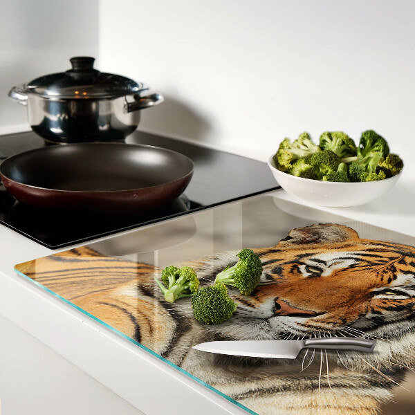 Schneidebrett Ein Tiger in seinem natürlichen Zustand