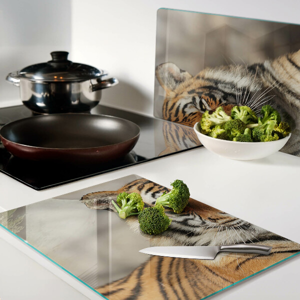 Schneidebrett Ein Tiger in seinem natürlichen Zustand