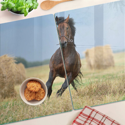 Schneidebrett mit Motiv eines Pferdes auf der Wiese