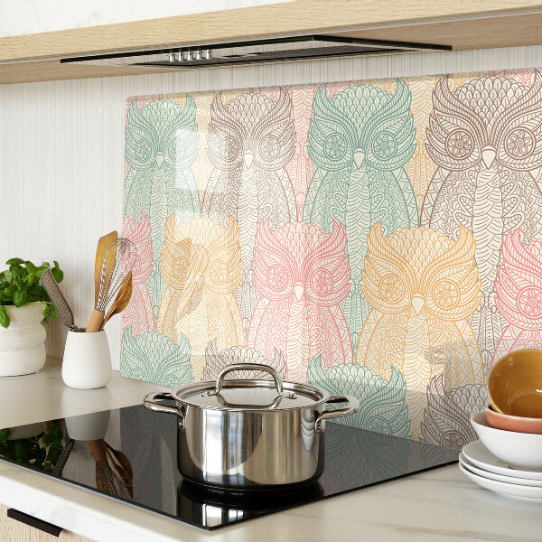 Schneidebrett mit Blumen- und Vogelmotiv