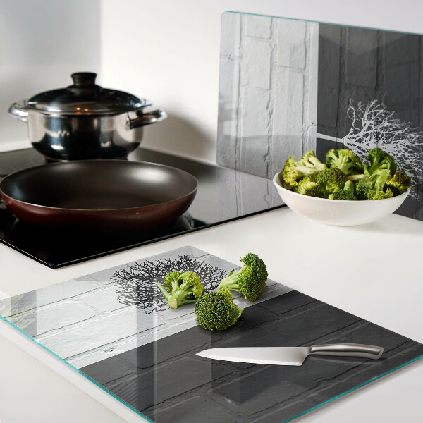 Schneidebrett glas Ein Baum vor einem Backsteinhintergrund