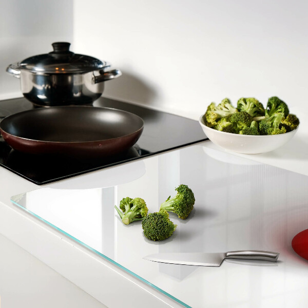 Glas schneidebrett Roter Kreis auf transparentem Hintergrund