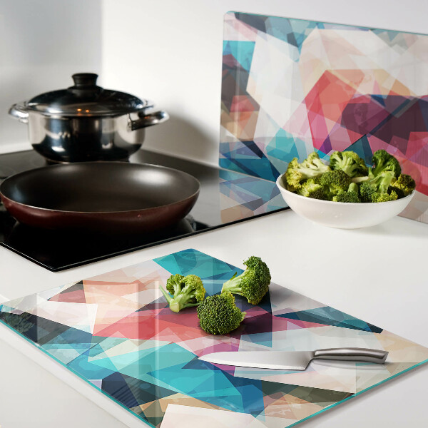 Schneidebrett mit abstrakten geometrischen Mustern in Pastellfarben