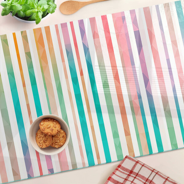 Glas-Schneidebrett mit bunten Streifen in Regenbogenfarben