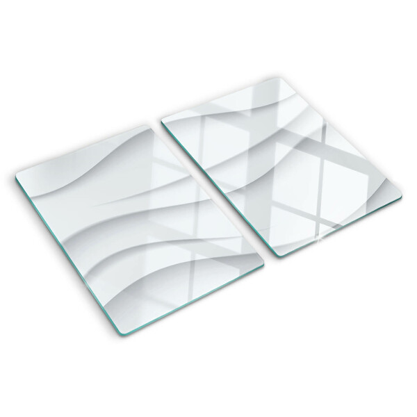 Schneidebrett mit wellen- und linienförmiger Struktur