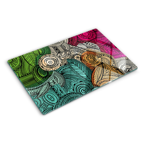 Schneidebrett Glas mit Mandala-Motiv und farbenfrohen Mustern