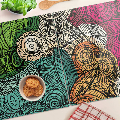 Schneidebrett glas Mandala-Motiv mit farbenfrohen Mustern