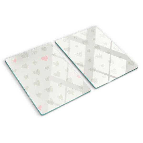 Schneidebrett mit Herzen in verschiedenen Farben