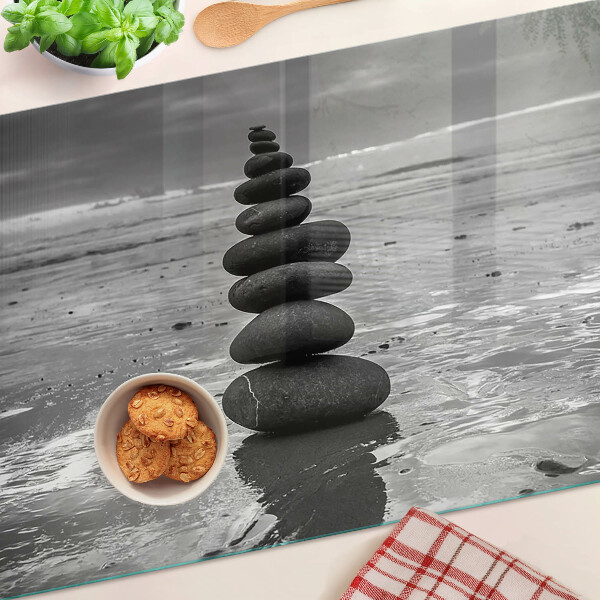 Glas schneidebrett Strandsteine ​​in Schwarzweiß