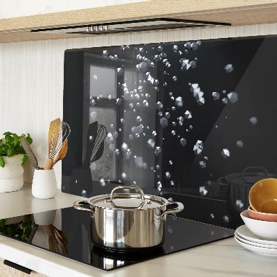 Schneidebrett Kristallblasen auf schwarzem Hintergrund