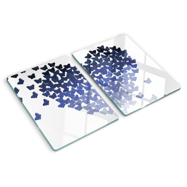 Schneidebrett mit Herzmotiv und Schmetterlingen