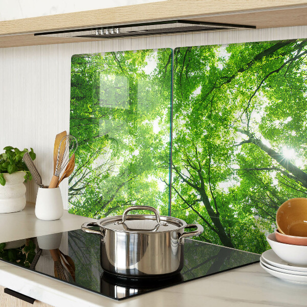 Glas-Schneidebrett mit Motiv von Wäldern und grünen Bäumen