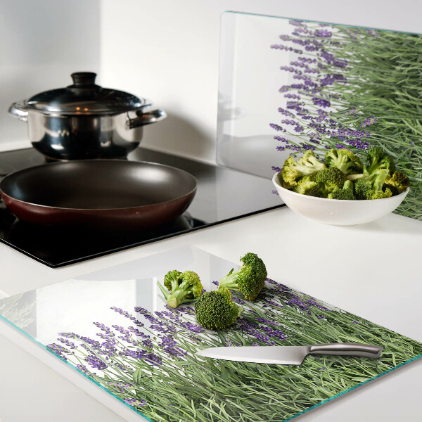 Schneidebrett glas Lavendelfeld in der Sonne