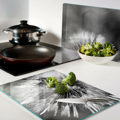 Glas schneidebrett Löwenzahn in Schwarzweiß