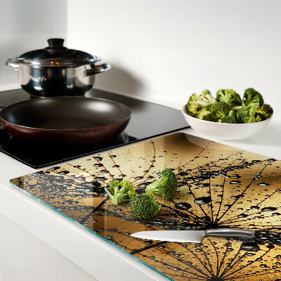 Glas schneidebrett Wassertropfen auf den Blättern