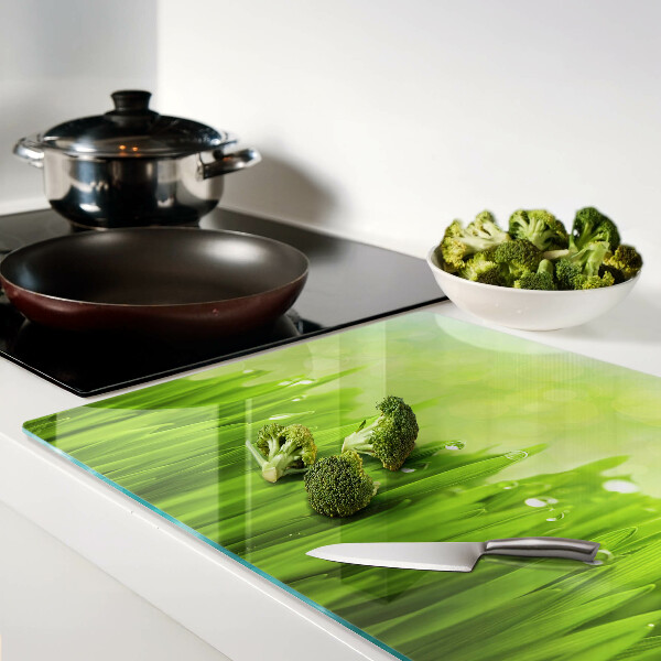 Schneidebrett Grünes Gras mit Wassertropfen