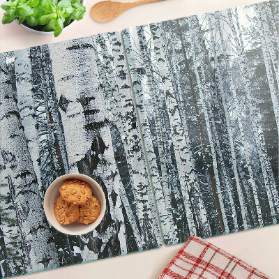 Glas schneidebrett Birkenwald in Winterlandschaft