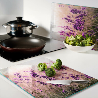 Glas-Schneidebrett mit Motiv eines Lavendelfelds im Sonnenschein