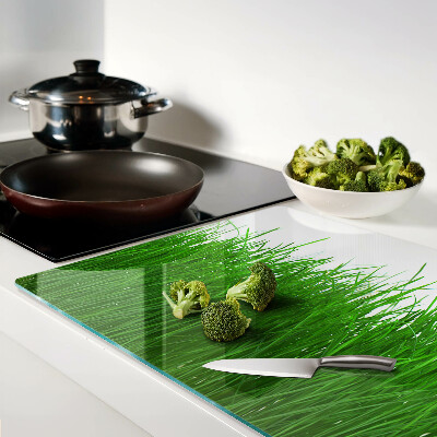 Schneidebrett Gras in der Sonne