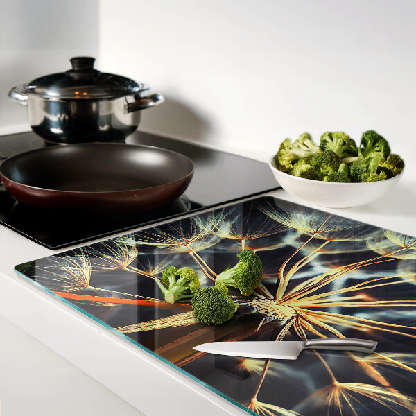 Glas-Schneidebrett mit Motiv einer Löwenzahn-Makrofotografie