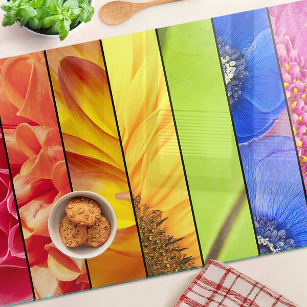 Glas-Schneidebrett mit Blumenmotiven in intensiven Farben