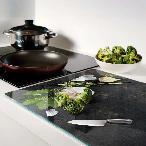 Schneidebrett glas Blumen und Kräuter auf Marmorgrund