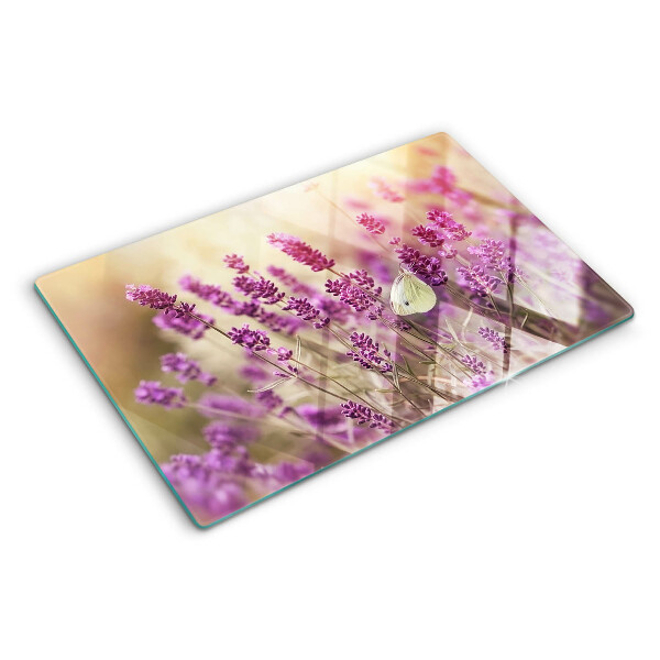 Glas-Schneidebrett mit Lavendelfeld und Schmetterling