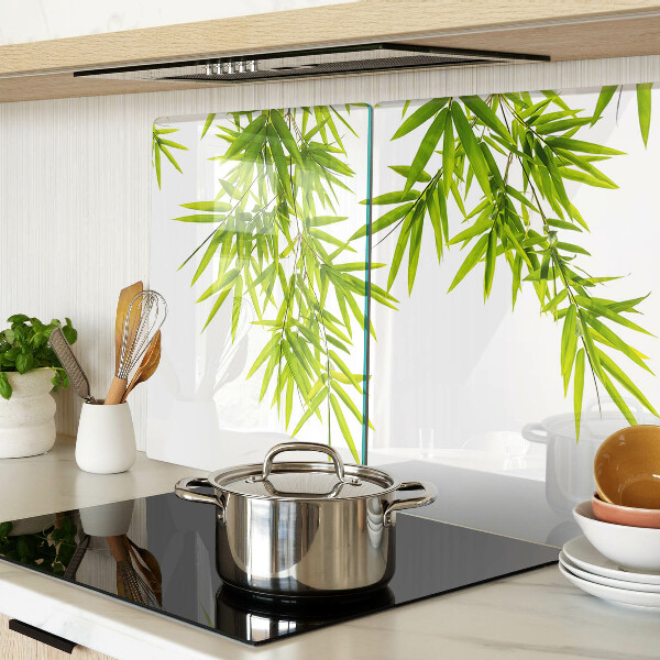 Schneidebrett aus Glas mit Motiv „Bambusblätter vor dem Fenster“