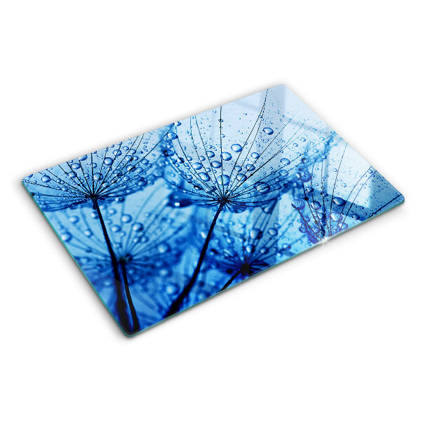 Schneidebrett mit Blumenmotiv und Wassertropfen