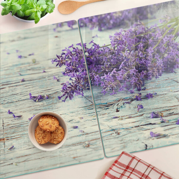 Glas schneidebrett Lavendel auf Holzgrund
