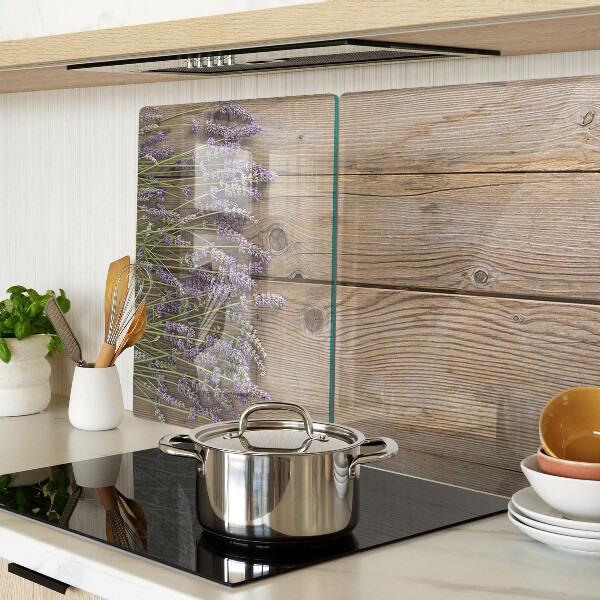 Schneidebrett mit Lavendelmotiv auf Holzgrund